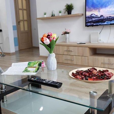 Cozy Apartment With A View Bucarest Exterior foto