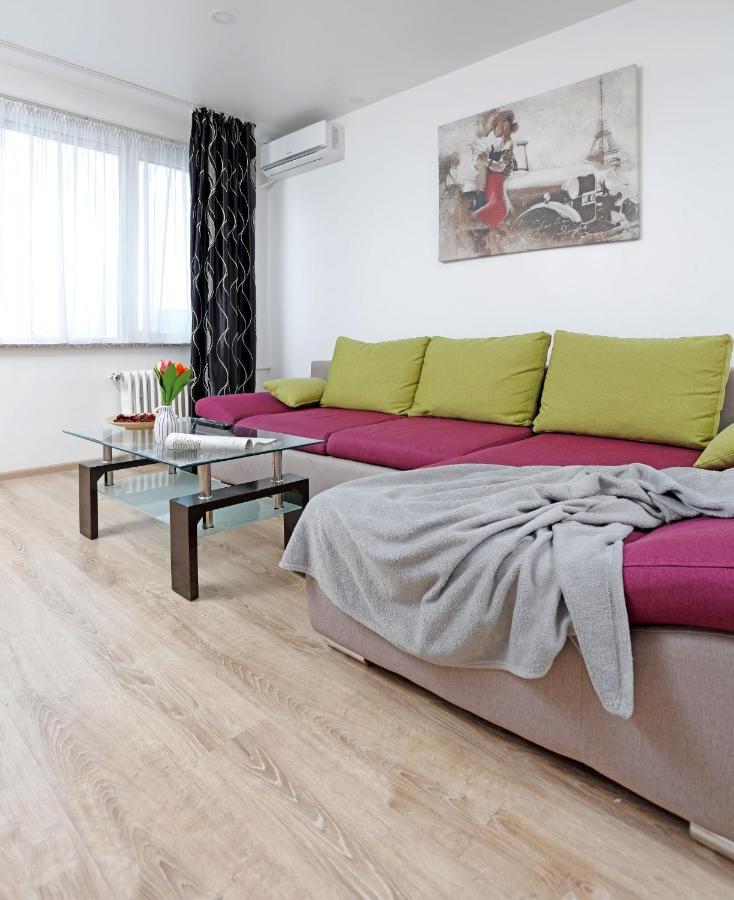 Cozy Apartment With A View Bucarest Exterior foto